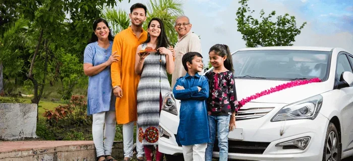 7 Seater Car Hire in Mumbai for Family Trips and Tours